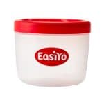 Yoghurt container met rode deksel en EasiYo logo