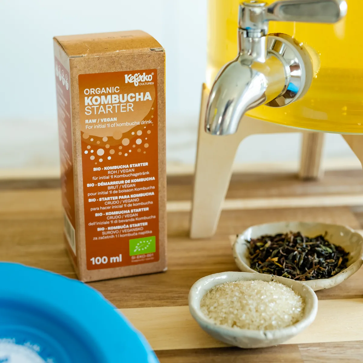 KefirKo biologische kombucha starter bij de kombucha fermenter